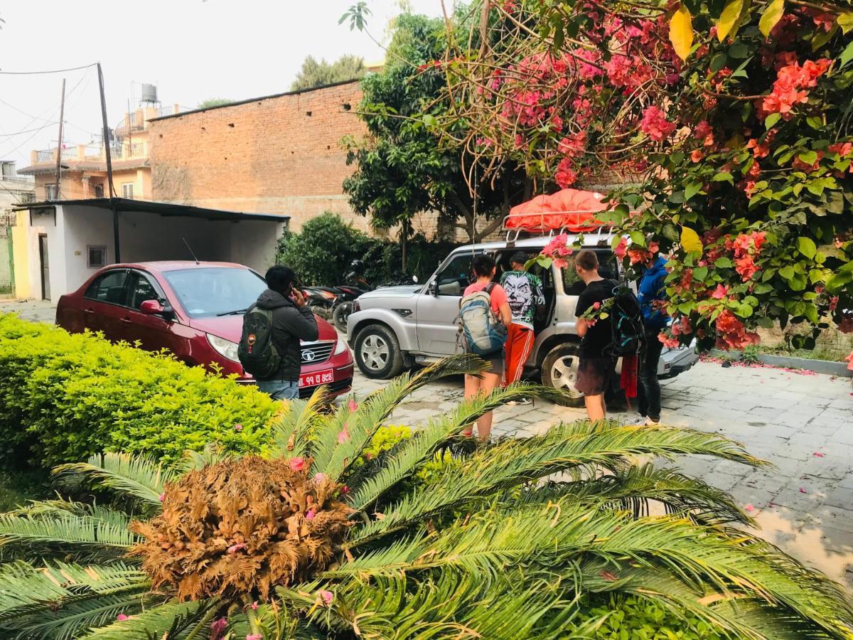 Hotel Lotus Garden Kathmandu Buitenkant foto