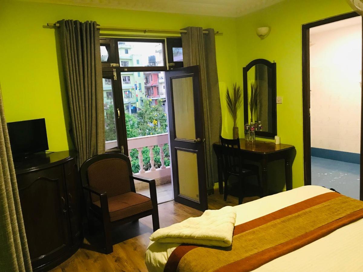 Hotel Lotus Garden Kathmandu Buitenkant foto