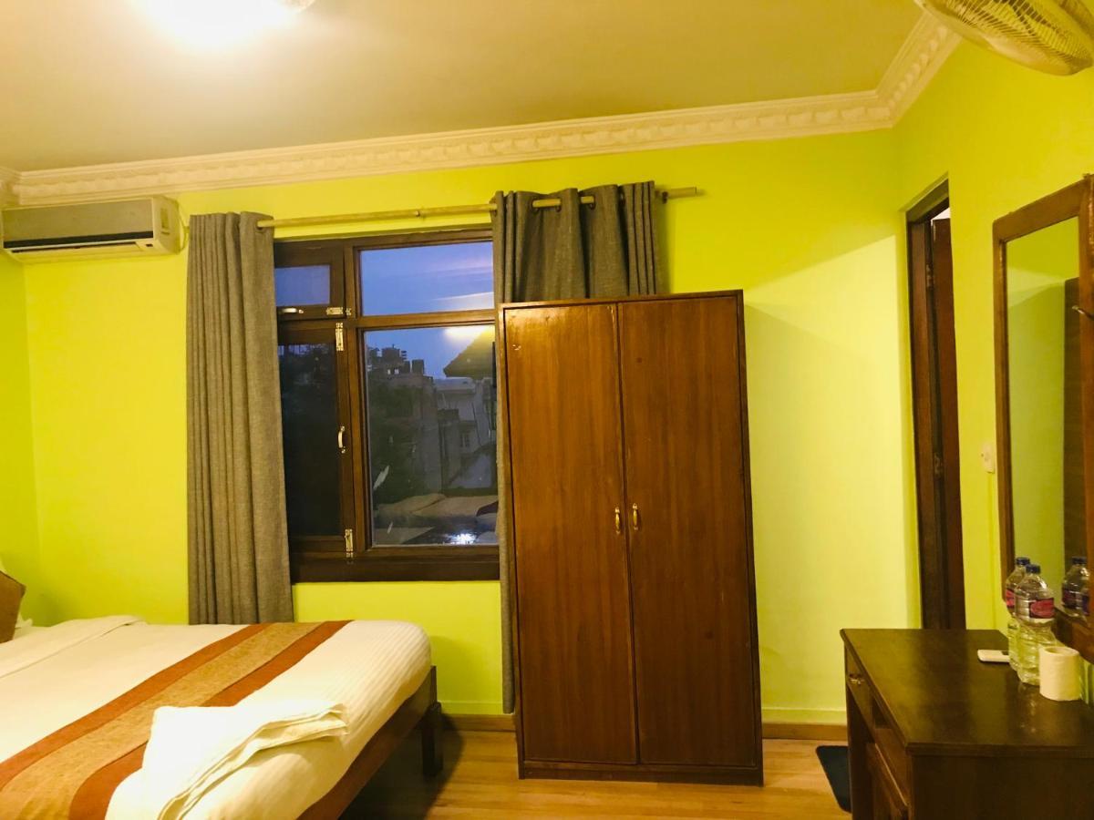 Hotel Lotus Garden Kathmandu Buitenkant foto