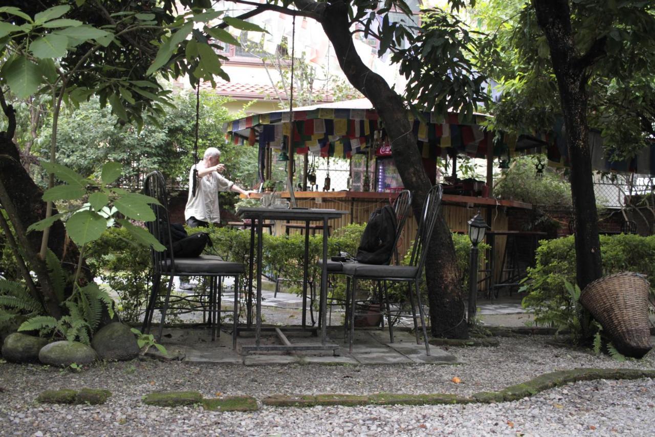 Hotel Lotus Garden Kathmandu Buitenkant foto