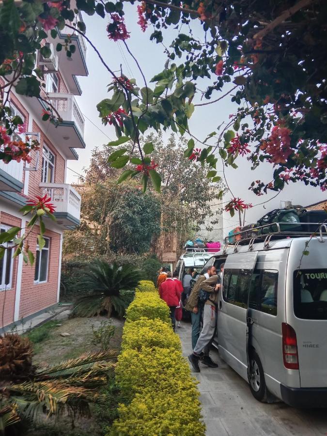 Hotel Lotus Garden Kathmandu Buitenkant foto