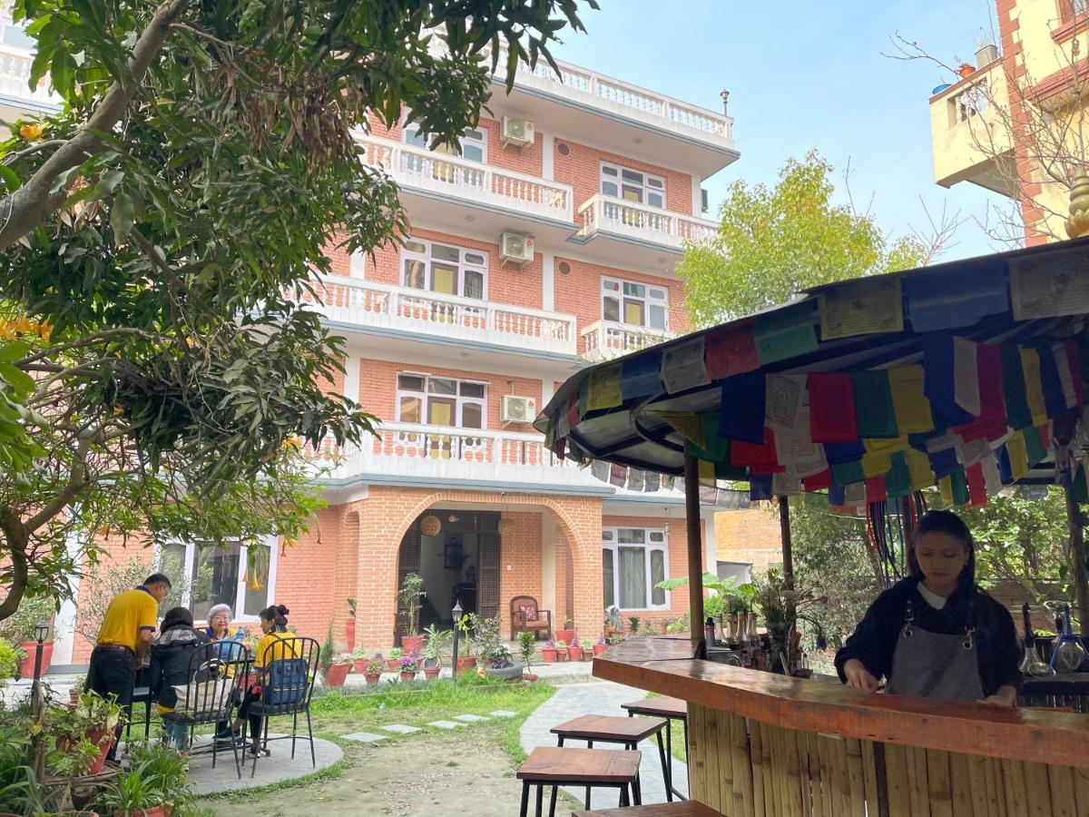 Hotel Lotus Garden Kathmandu Buitenkant foto